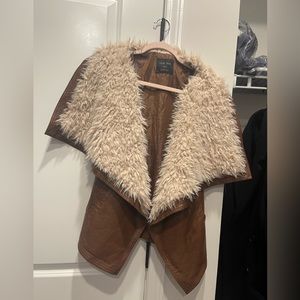 Brown Faux Leather & Fur Vest (Junior's Size: Small)